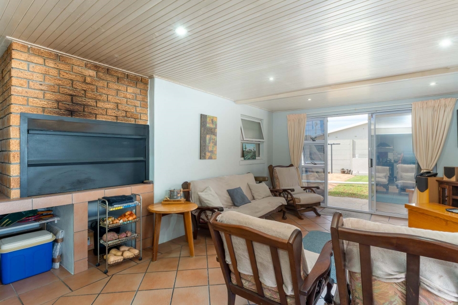 4 Bedroom Property for Sale in Churchill Estate Western Cape